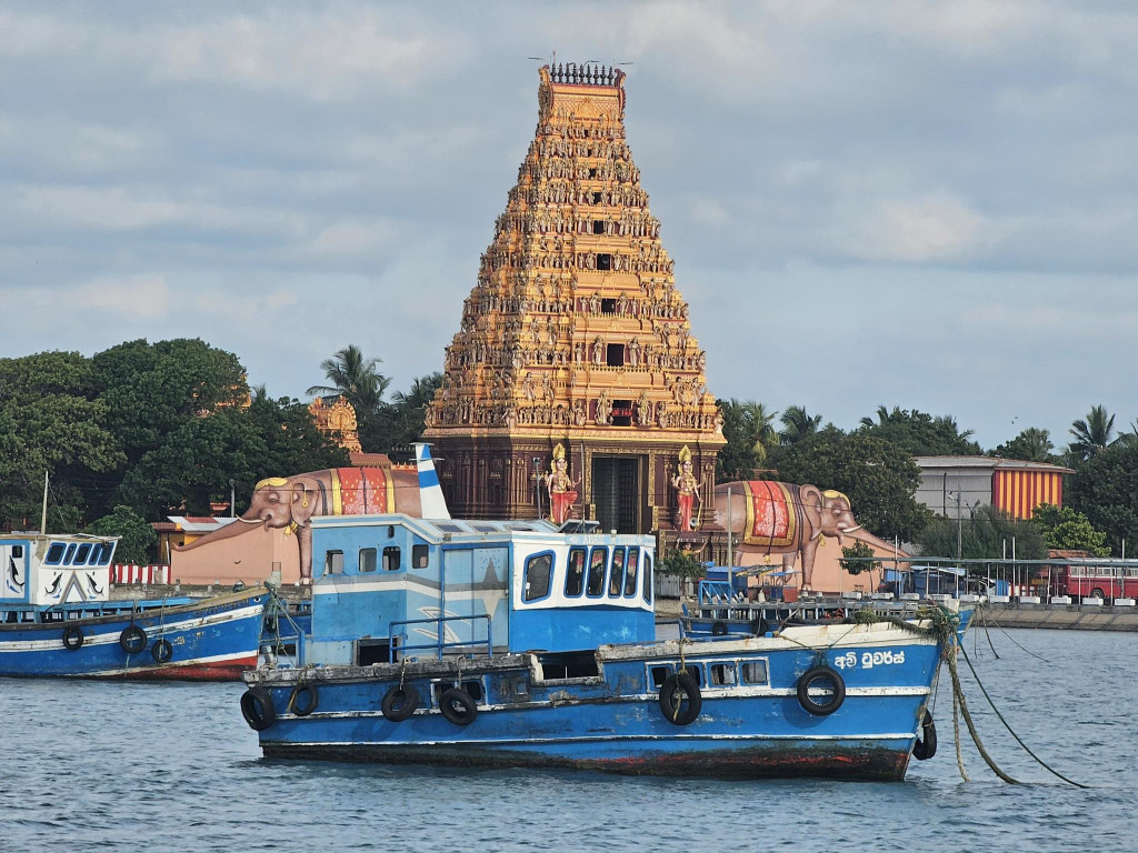 நயினாதீவு குறிகட்டுவான் தனியார் படகுச்சேவை இடைநிறுத்தம்