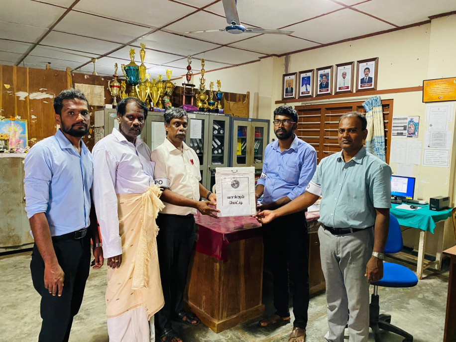 யா/நயினாதீவு மகா வித்தியாலயத்தின் மாணவர் பாராளுமன்றத் தேர்தல் இன்றைய தினம் சிறப்பாக நடைபெற்று முடிந்துள்ளது.