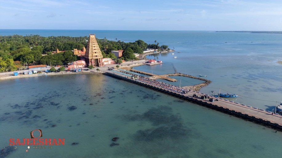 இந்திய உயர்ஸ்தானிகராலயத்தின் ஏற்பாட்டில் நயினாதீவு ஸ்ரீ நாகபூசணி அம்பாள் ஆலய இராஜ கோபுர முன்றலில் யோகா தினத்தை முன்னிட்டு நடாத்தப்பட்ட யோகாசனப் பயிற்சி